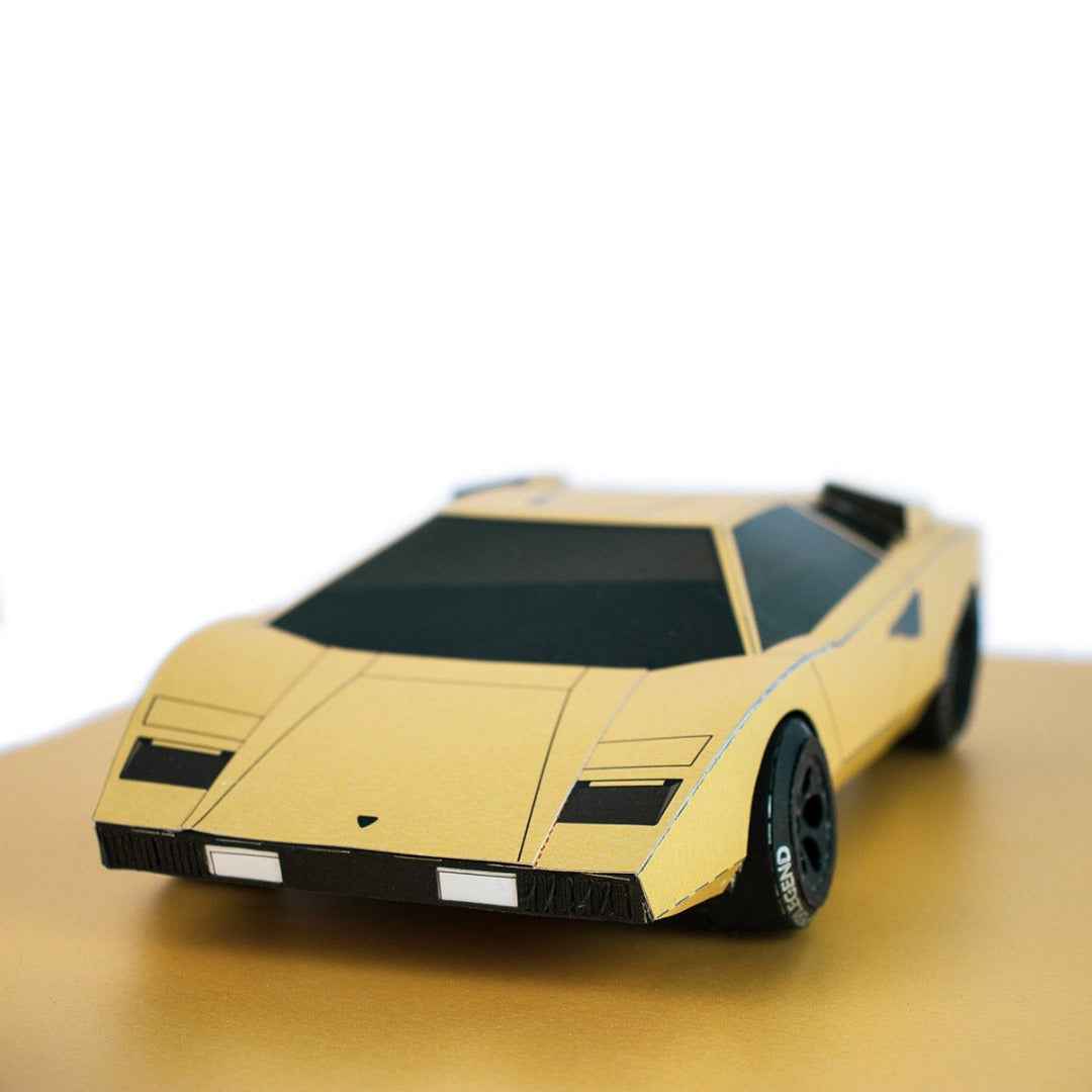 Sculpture de voiture en papier "The Coun" Lamborghini Countach (1:18) 7 Paperlegend - ONIRIC